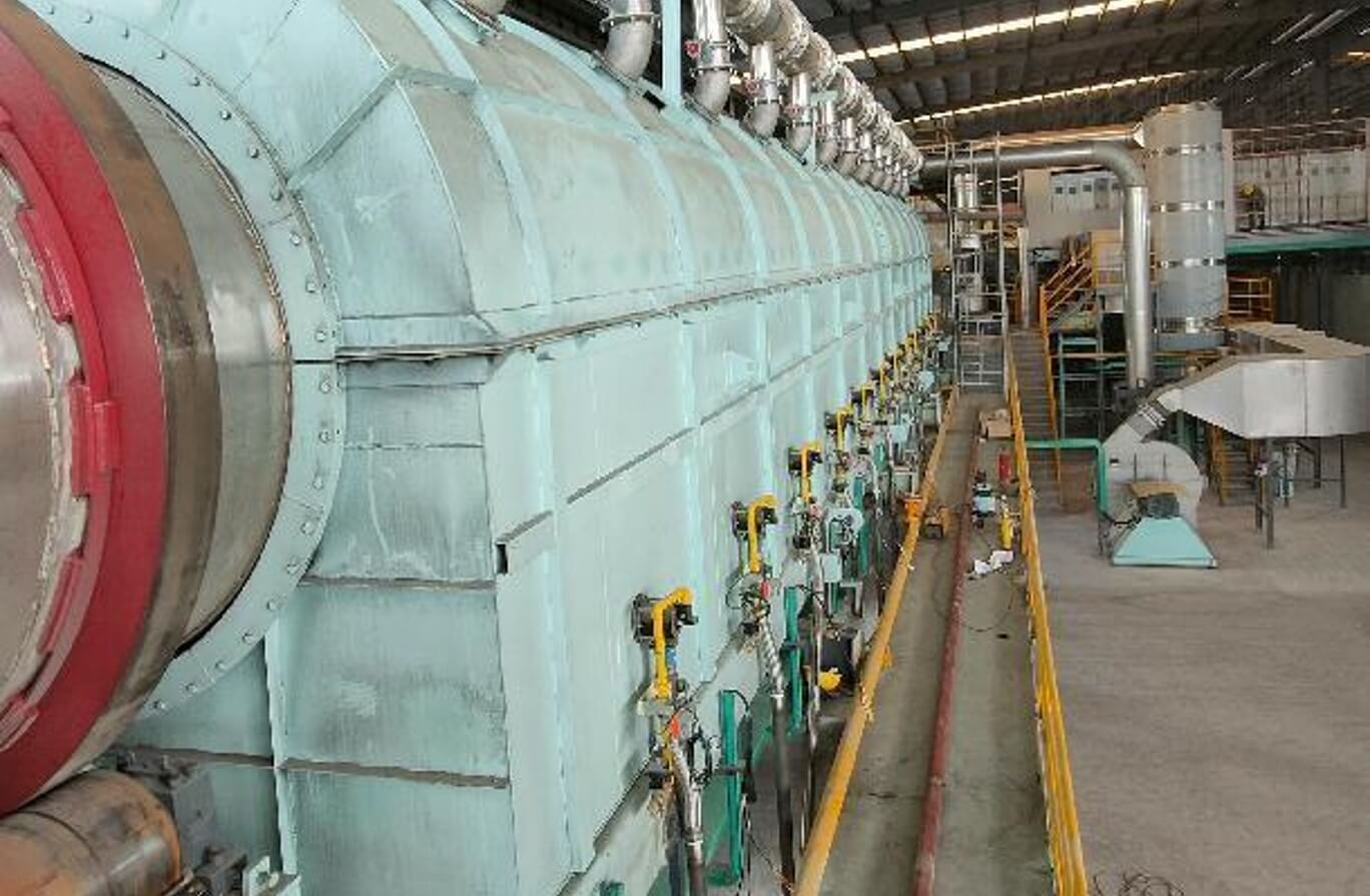 Drying of iron phosphate crystal water